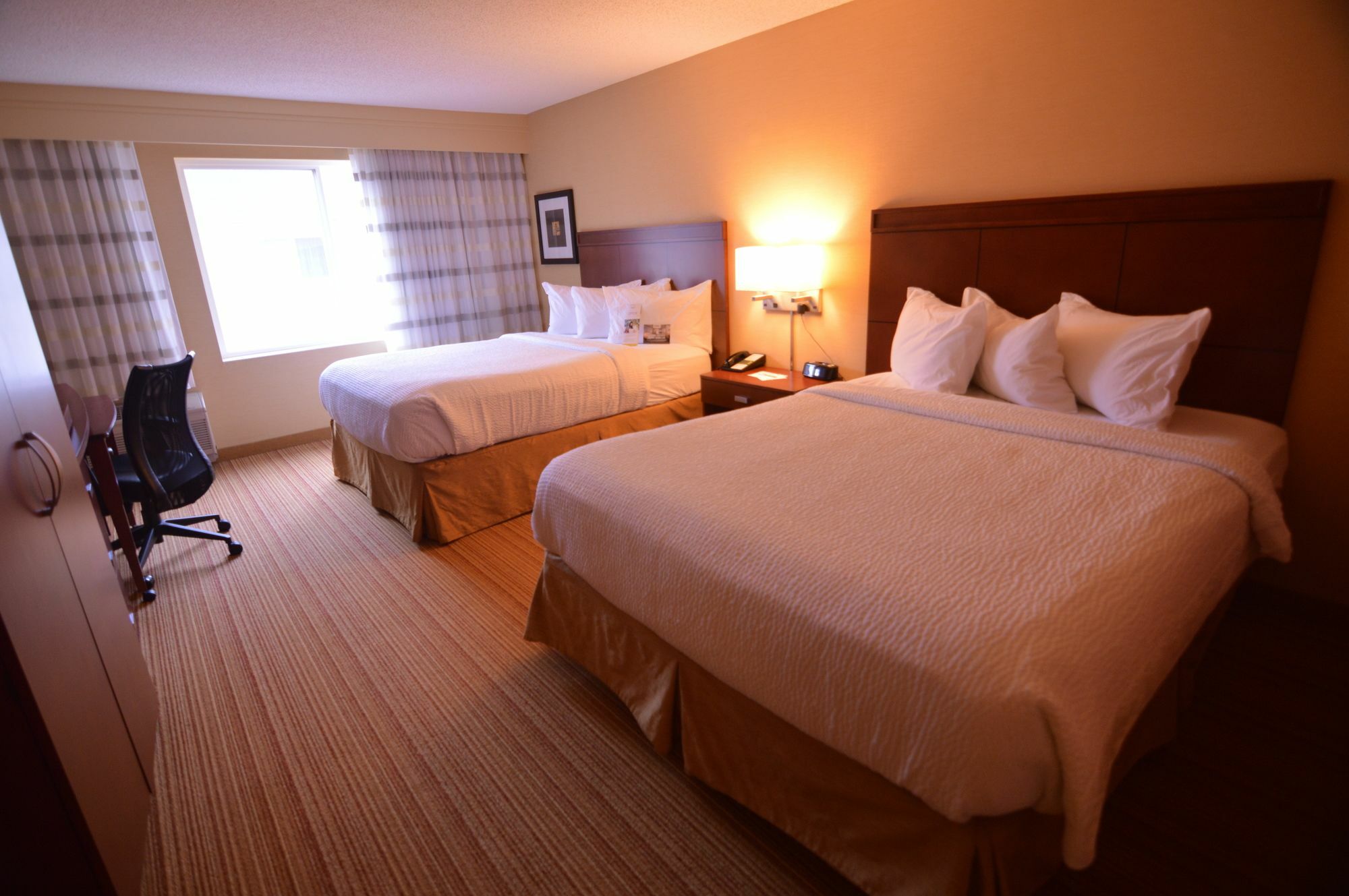 Courtyard By Marriott Eugene Springfield Hotel Exterior foto
